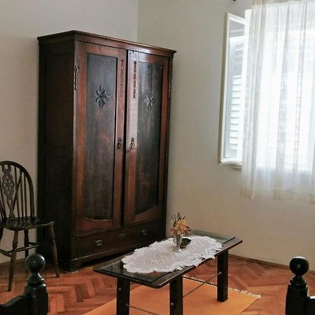 Guesthouse Lidija 수티반 외부 사진