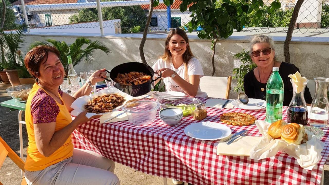 Guesthouse Lidija 수티반 외부 사진