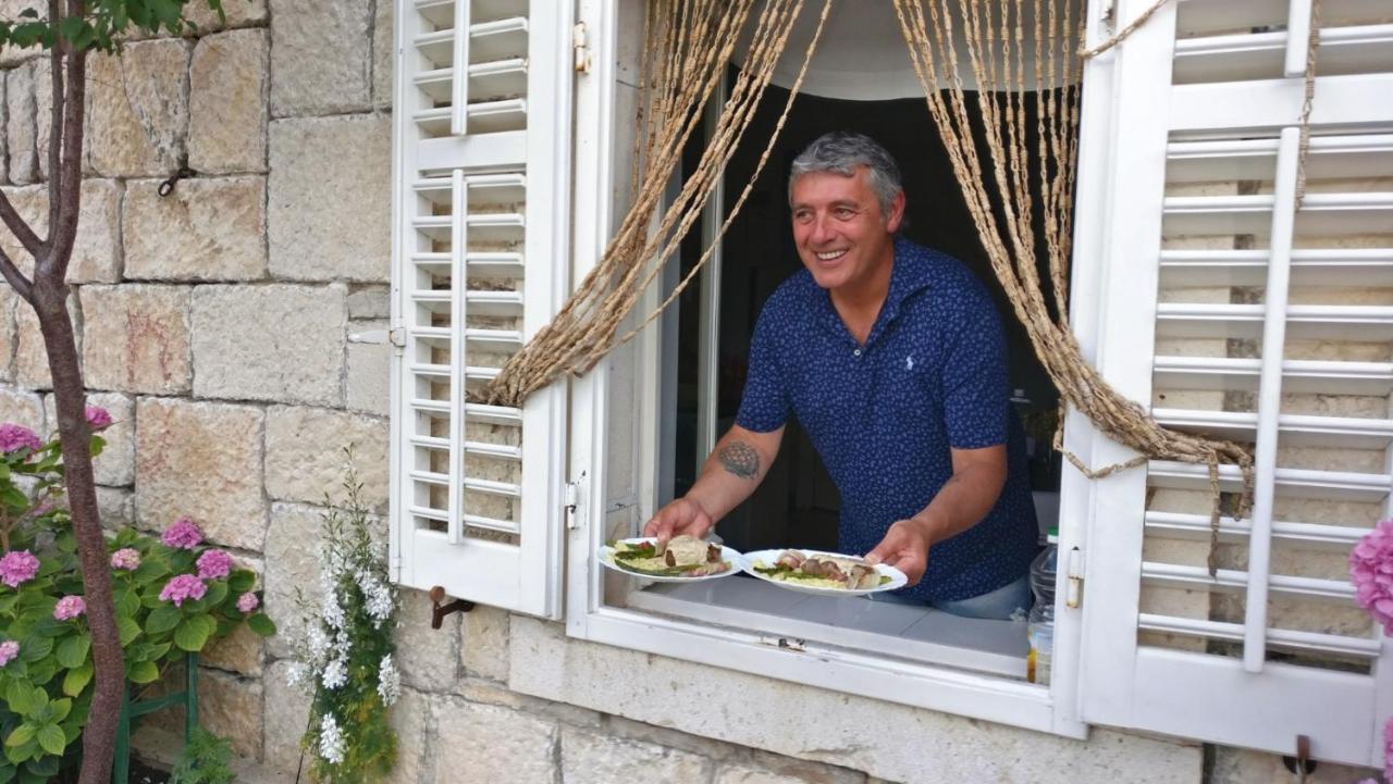 Guesthouse Lidija 수티반 외부 사진