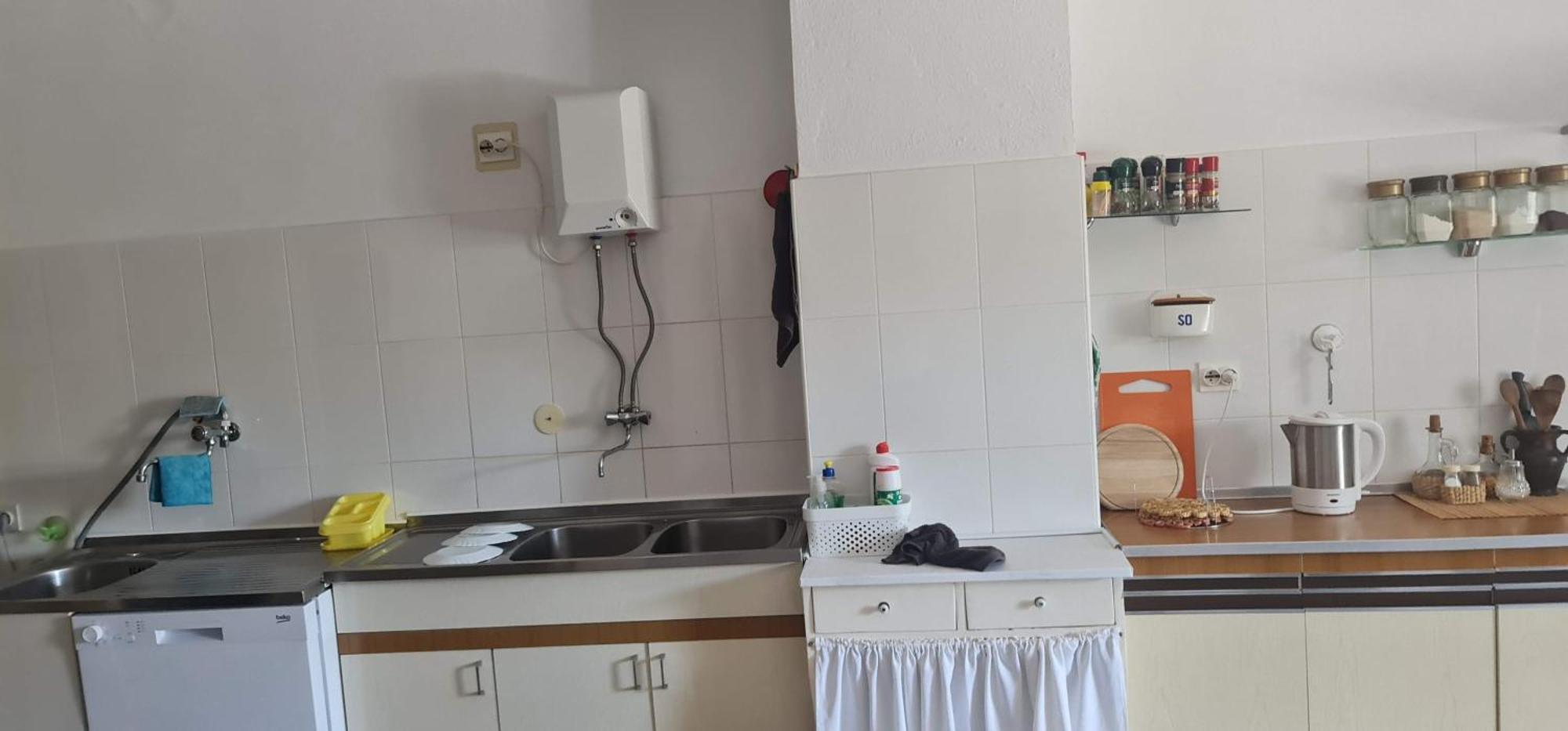 Guesthouse Lidija 수티반 외부 사진