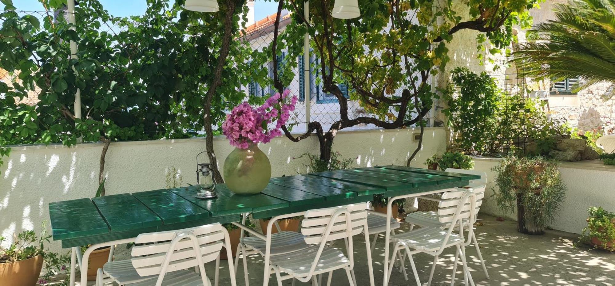 Guesthouse Lidija 수티반 외부 사진