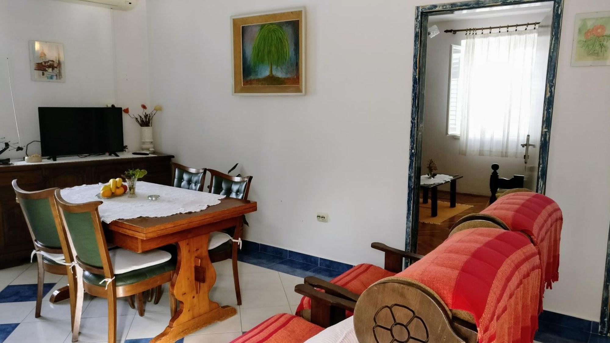 Guesthouse Lidija 수티반 외부 사진